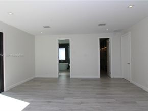 3540 Oak Ave, Miami FL 33133