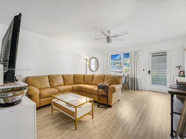 1 Keswick A 1, Deerfield Beach FL 33442