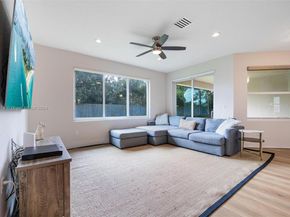 1528 NW 21st St, Homestead FL 33030