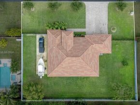 1528 NW 21st St, Homestead FL 33030