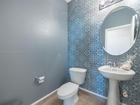 1528 NW 21st St, Homestead FL 33030