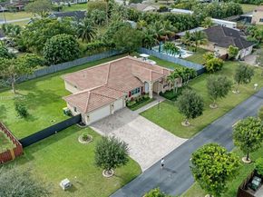 1528 NW 21st St, Homestead FL 33030
