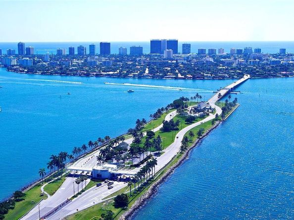 1075 93rd ST 401, Bay Harbor Islands FL 33154