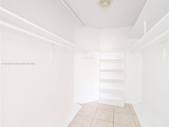 1075 93rd ST 401, Bay Harbor Islands FL 33154