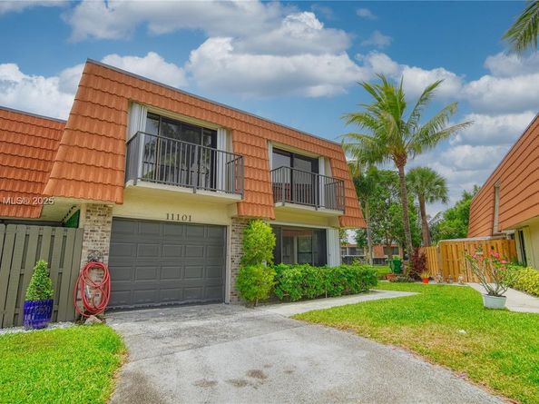 11101 SW 15th Mnr, Davie FL 33324