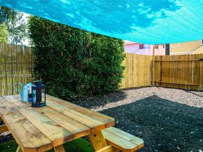 7031 NW 6th Ct, Miami FL 33150