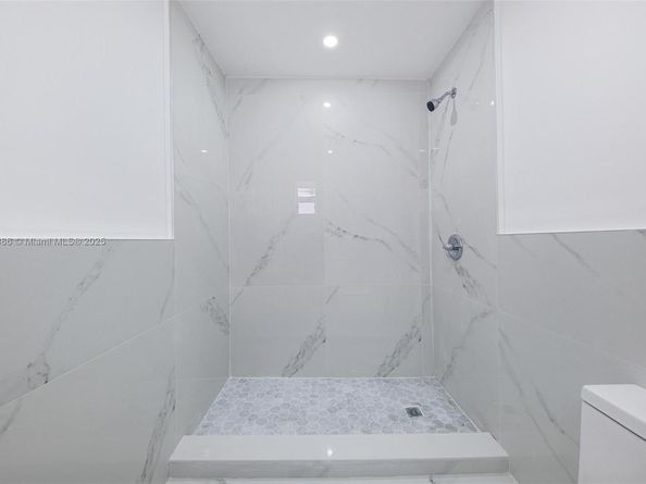 741 NW 77th Ter, Miami FL 33150