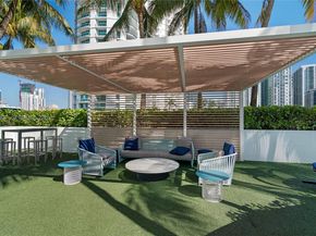 90 SW 3rd St 2706, Miami FL 33130