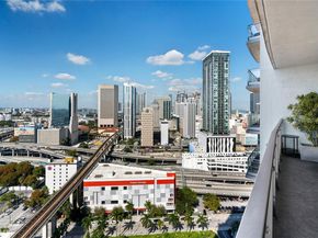 90 SW 3rd St 2706, Miami FL 33130