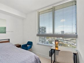 90 SW 3rd St 2706, Miami FL 33130