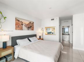 90 SW 3rd St 2706, Miami FL 33130