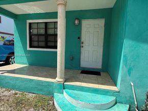 733 45th St, West Palm Beach FL 33407