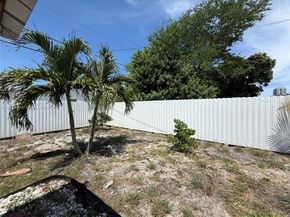 733 45th St, West Palm Beach FL 33407