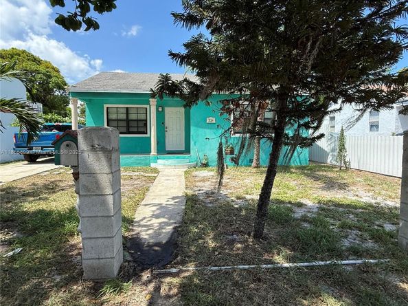 733 45th St, West Palm Beach FL 33407