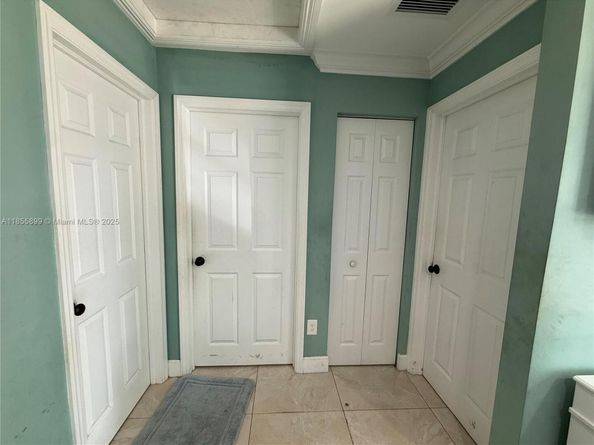 733 45th St, West Palm Beach FL 33407
