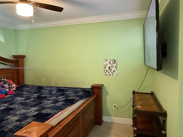 733 45th St, West Palm Beach FL 33407