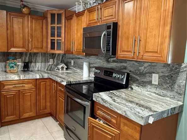 733 45th St, West Palm Beach FL 33407
