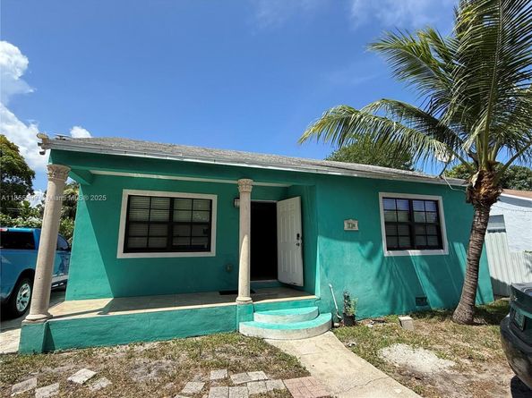 733 45th St, West Palm Beach FL 33407