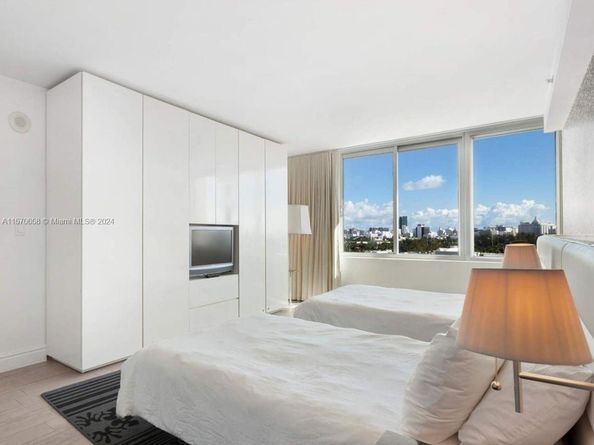 1100 West Avenue PH17, Miami Beach FL 33139