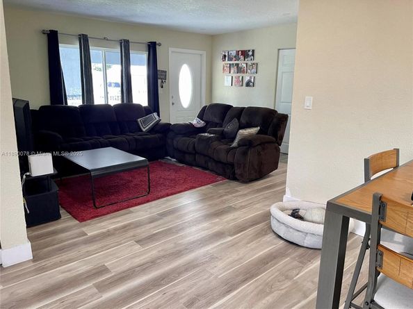 22535 SW 113th Ct, Miami FL 33170