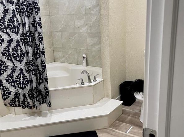 22535 SW 113th Ct, Miami FL 33170