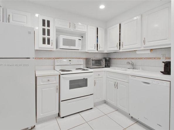 5838 Collins Ave 2H, Miami Beach FL 33140