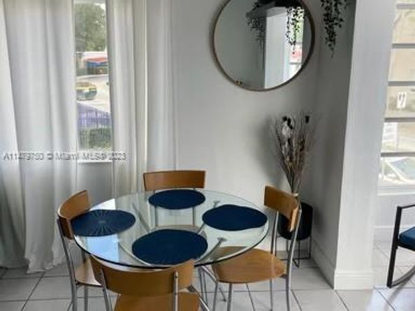 5960 NE 5th Ct 6, Miami FL 33137