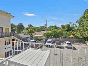 5960 NE 5th Ct 6, Miami FL 33137