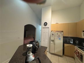 1221 NE 32nd Ter, Homestead FL 33033