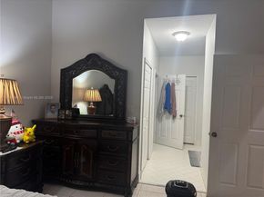 1221 NE 32nd Ter, Homestead FL 33033