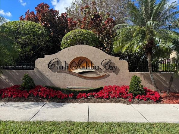 1221 NE 32nd Ter, Homestead FL 33033