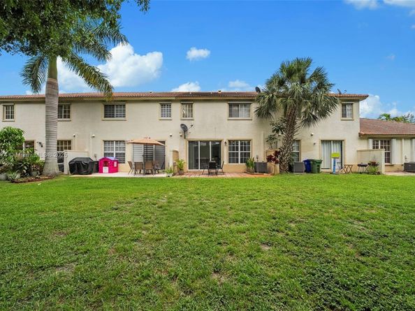 1968 NW 79th Way, Pembroke Pines FL 33024