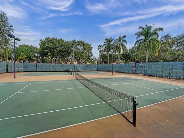1968 NW 79th Way, Pembroke Pines FL 33024