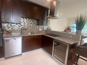 1947 Garfield St, Hollywood FL 33020