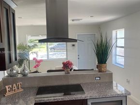 1947 Garfield St, Hollywood FL 33020