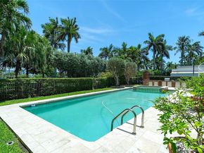 5309 Alton Rd, Miami Beach FL 33140
