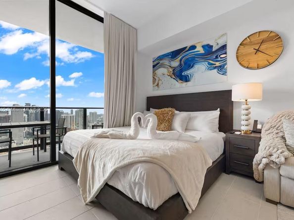 601 NE 1 Ave PH4912, Miami FL 33132