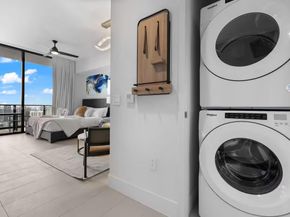 601 NE 1 Ave PH4912, Miami FL 33132