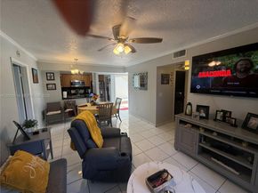 9716 Hammocks Blvd 101, Miami FL 33196