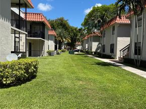 9716 Hammocks Blvd 101, Miami FL 33196