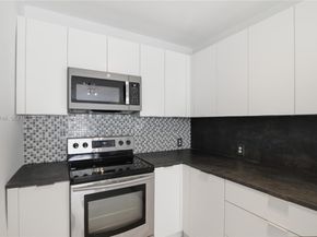 1431 NW 30th St, Miami FL 33142