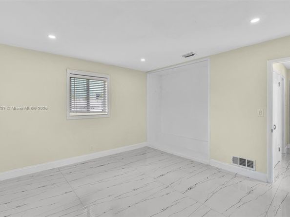 1510 Coolidge St, Hollywood FL 33020