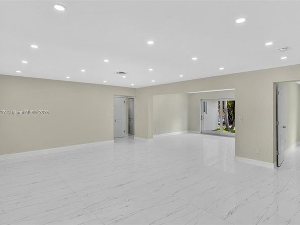 1510 Coolidge St, Hollywood FL 33020
