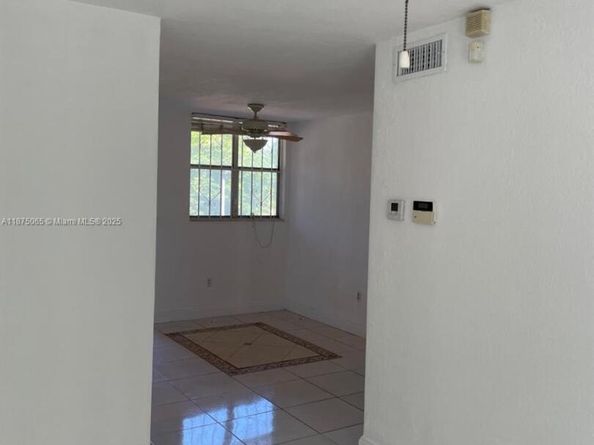 1475 NE 125th Ter 301A, North Miami FL 33161