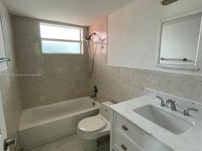 1475 NE 125th Ter 301A, North Miami FL 33161