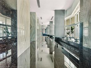 335 S Biscayne Blvd 3005, Miami FL 33131