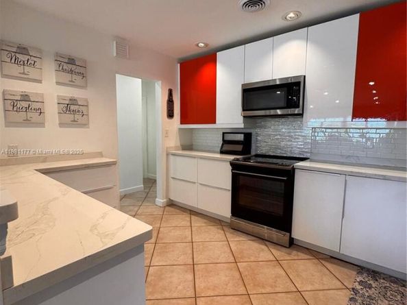 1406 Polk St, Hollywood FL 33020