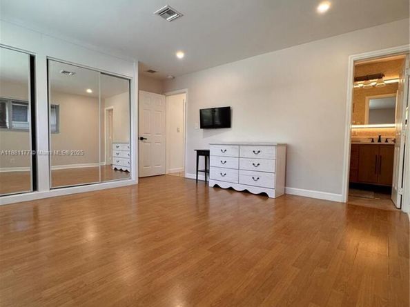 1406 Polk St, Hollywood FL 33020