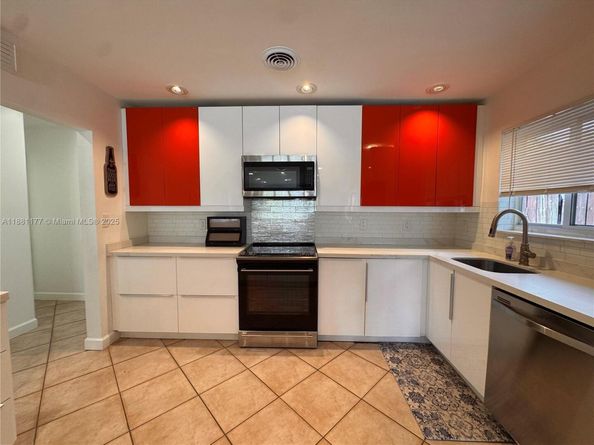 1406 Polk St, Hollywood FL 33020