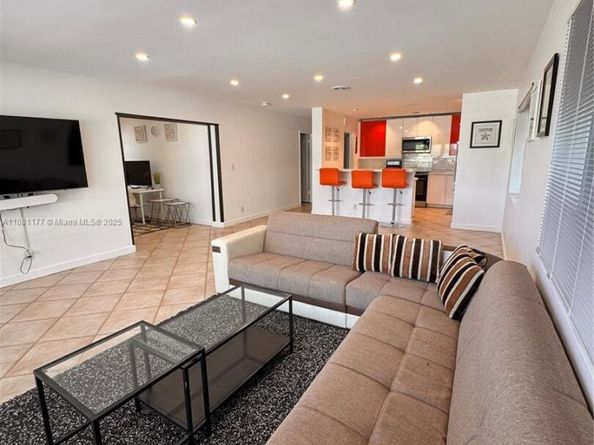 1406 Polk St, Hollywood FL 33020